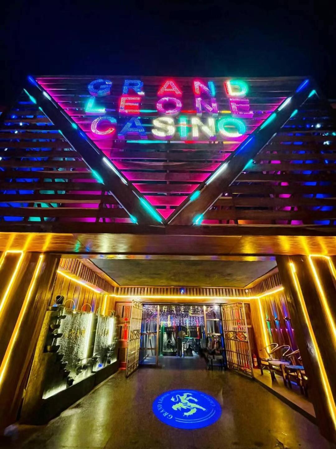 Grand Leone Hotel フリータウン エクステリア 写真
